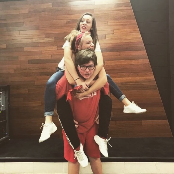 Meet your Posher, Elizabeth - Picture 1 of 1